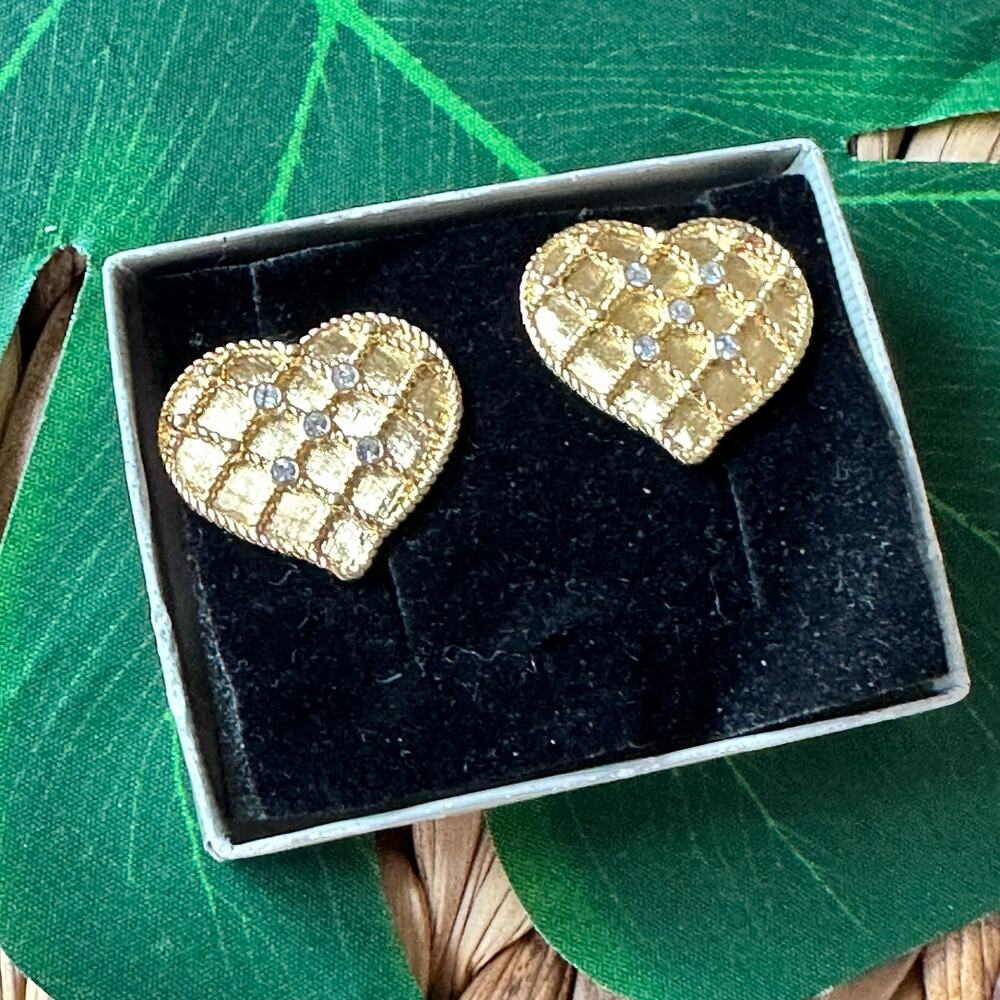 BOGO FREE AVON GOLDEN VTG POST CRYSTAL EARRINGS